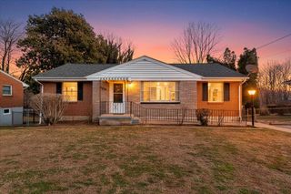 909 Chester AVE, Roanoke, VA 24019