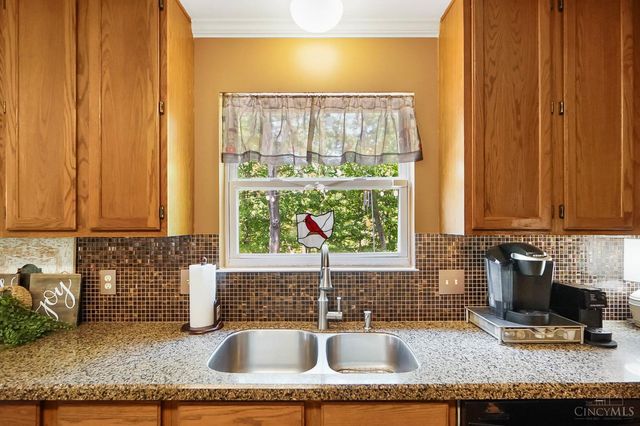 225 W Stoneridge Drive, Milford, OH 45150