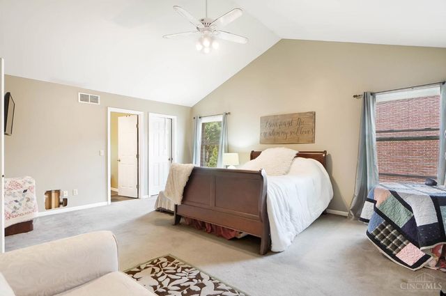 225 W Stoneridge Drive, Milford, OH 45150