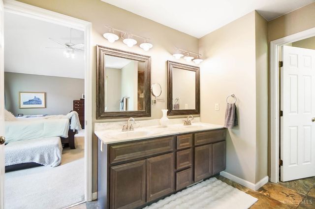 225 W Stoneridge Drive, Milford, OH 45150