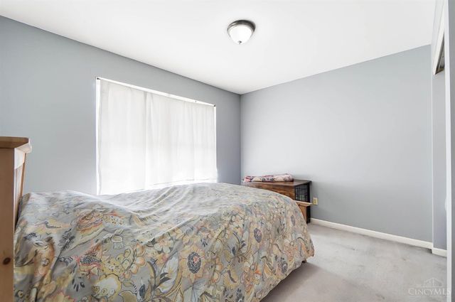 225 W Stoneridge Drive, Milford, OH 45150