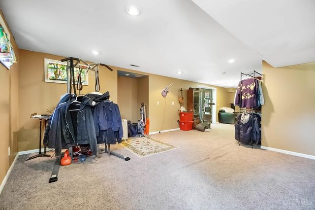 225 W Stoneridge Drive, Milford, OH 45150