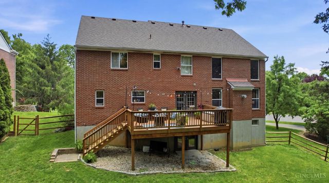 225 W Stoneridge Drive, Milford, OH 45150