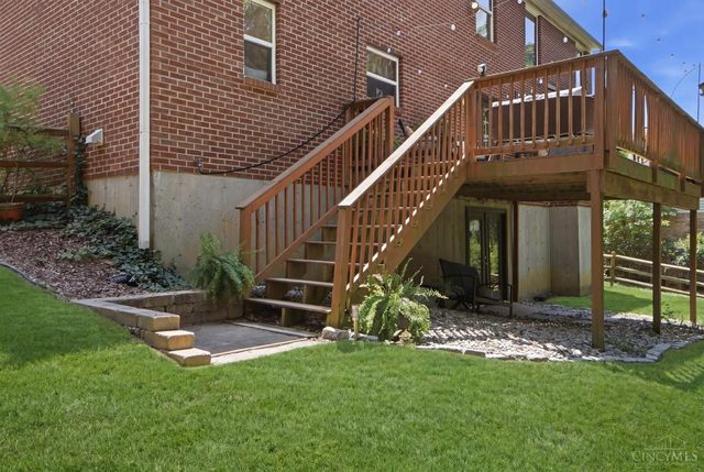 225 W Stoneridge Drive, Milford, OH 45150