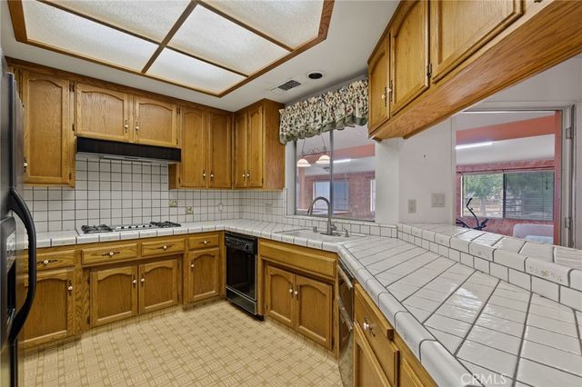 2065 Jenkins, Bakersfield, CA 93314
