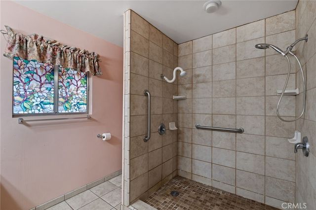2065 Jenkins, Bakersfield, CA 93314