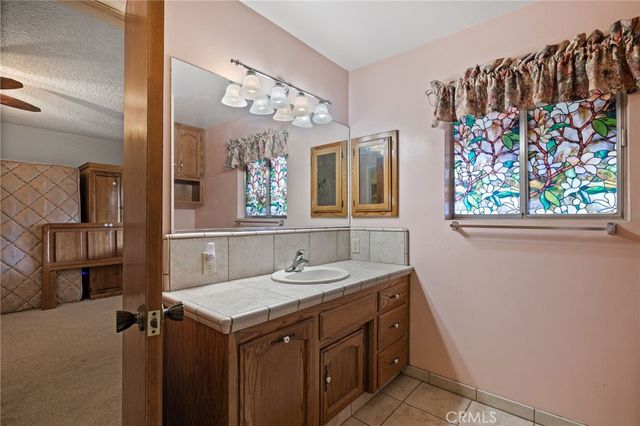 2065 Jenkins, Bakersfield, CA 93314