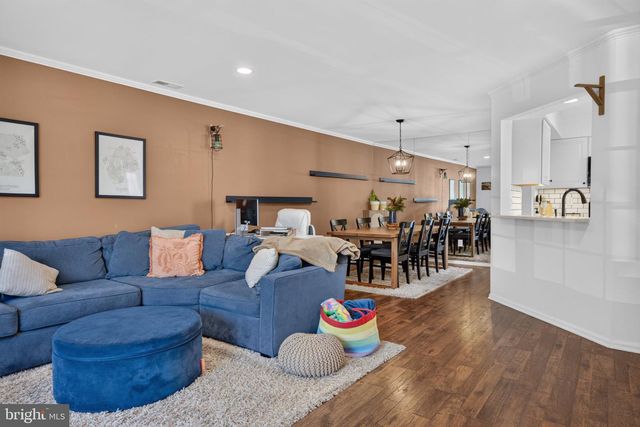 604 OSWEGO CT, Mount Laurel, NJ 08054