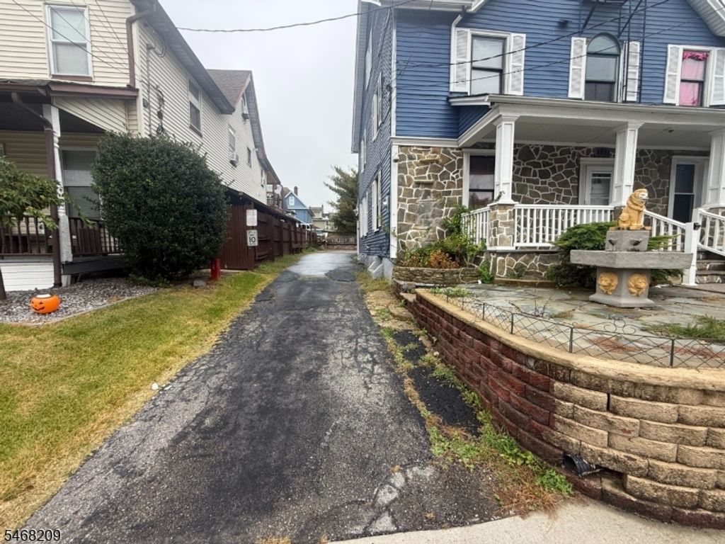 121 W Clinton St, Dover Town, NJ 07801 — photo 3