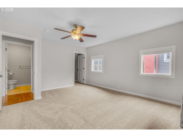 5224 N MARYLAND Ave, Portland, OR 97217