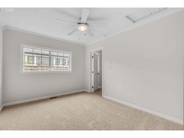 5224 N MARYLAND Ave, Portland, OR 97217