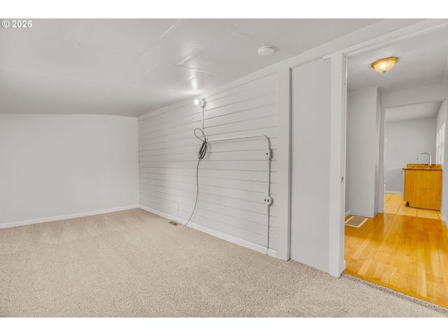 5224 N MARYLAND Ave, Portland, OR 97217