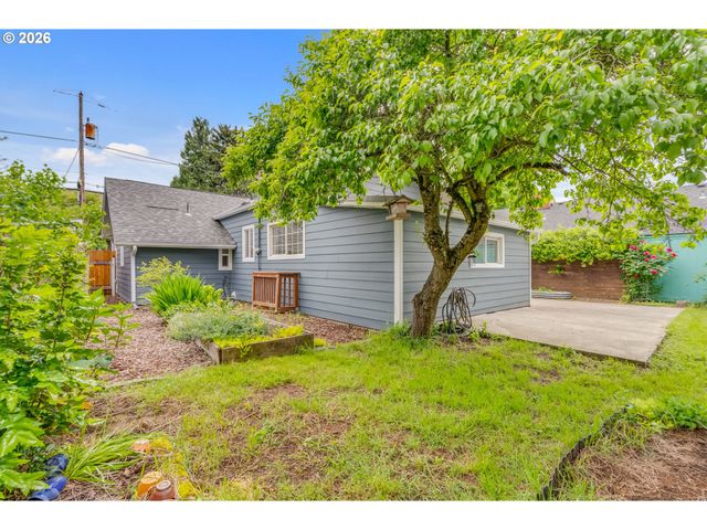 5224 N MARYLAND Ave, Portland, OR 97217