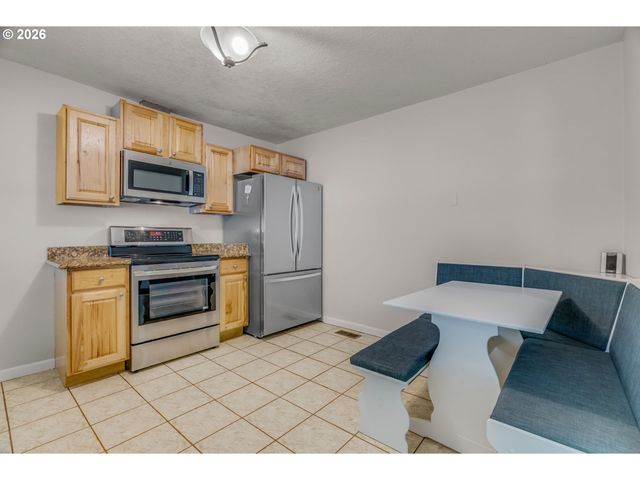5224 N MARYLAND Ave, Portland, OR 97217