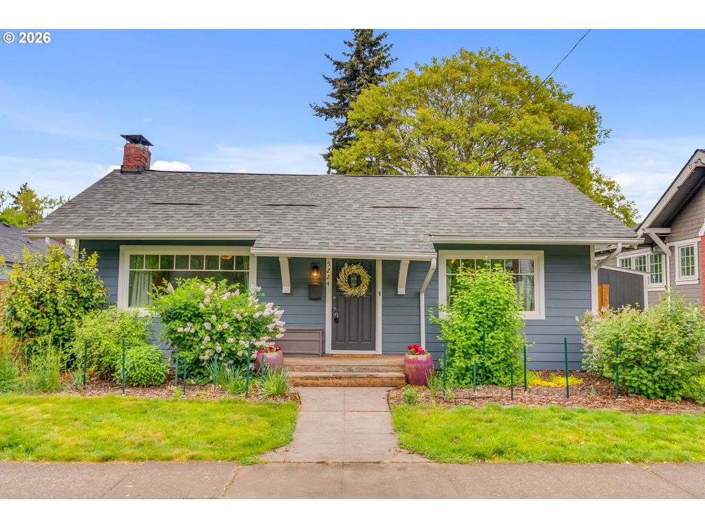 5224 N MARYLAND Ave, Portland, OR 97217