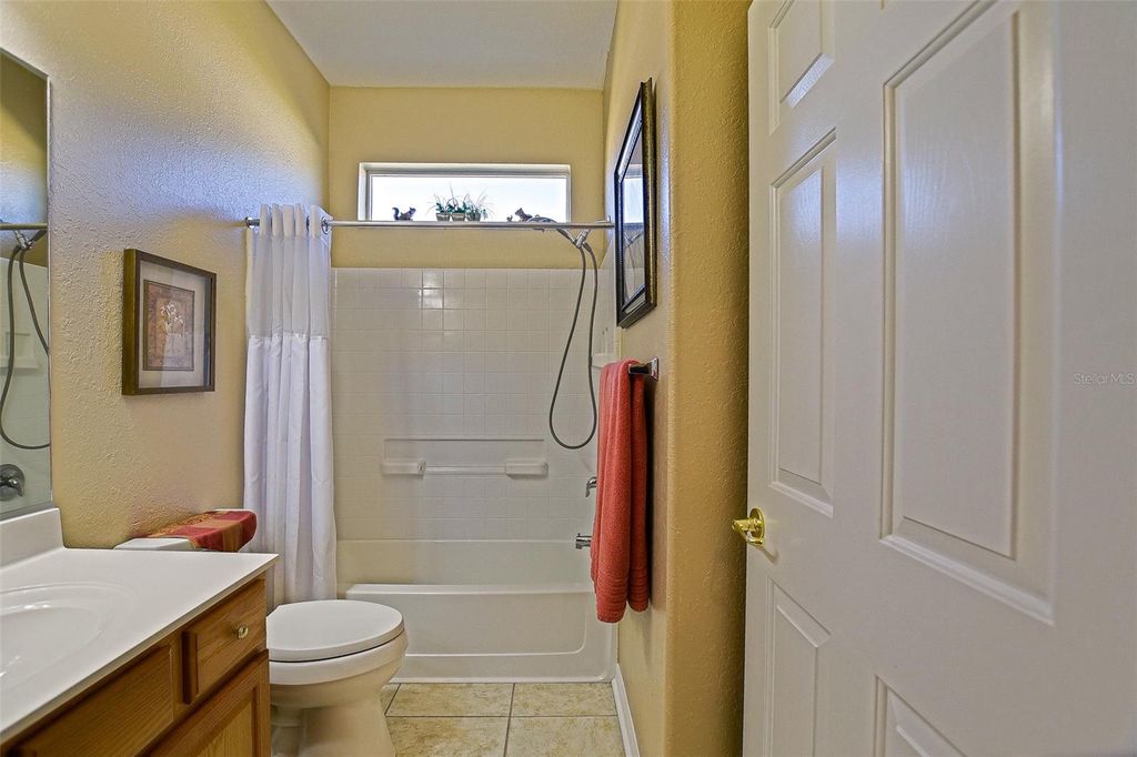 Image 20 of property listing at 11703 SE 91ST CIRCLE, Summerfield, FL 34491