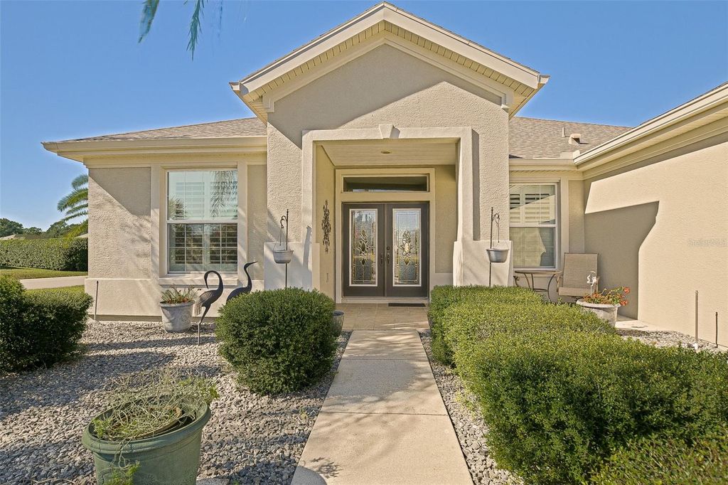 Image 3 of property listing at 11703 SE 91ST CIRCLE, Summerfield, FL 34491