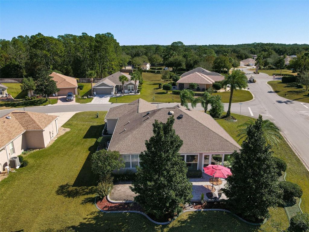 Image 51 of property listing at 11703 SE 91ST CIRCLE, Summerfield, FL 34491