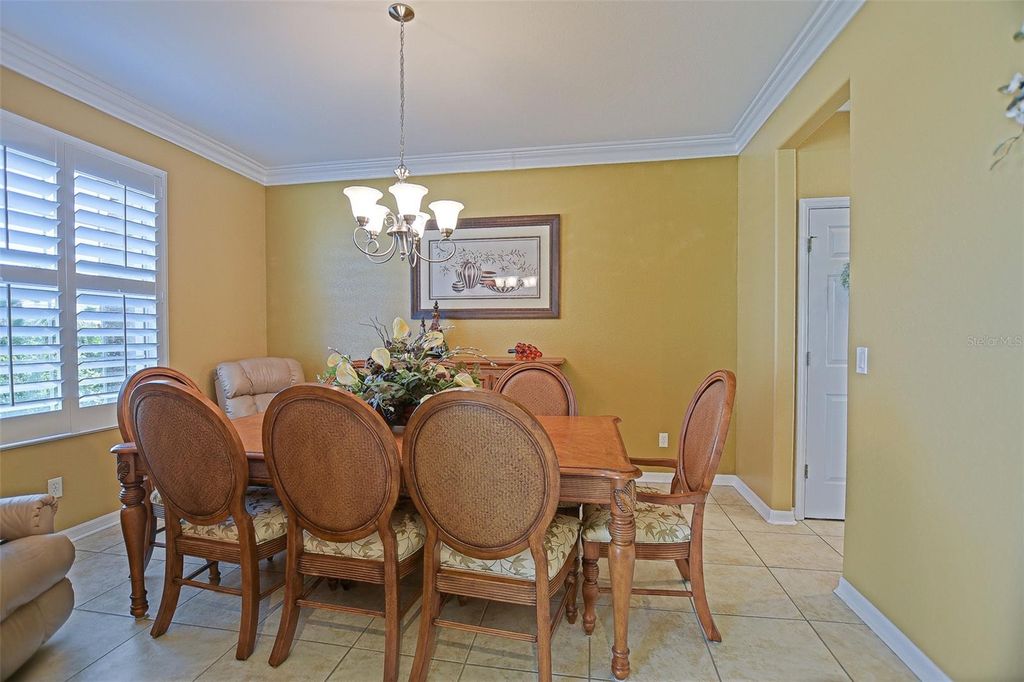 Image 10 of property listing at 11703 SE 91ST CIRCLE, Summerfield, FL 34491