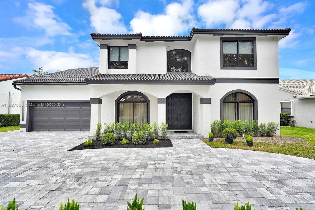 10746 Charleston Pl, Cooper City, FL 33026