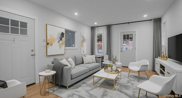 679 E 221st Street, Bronx, NY 10467