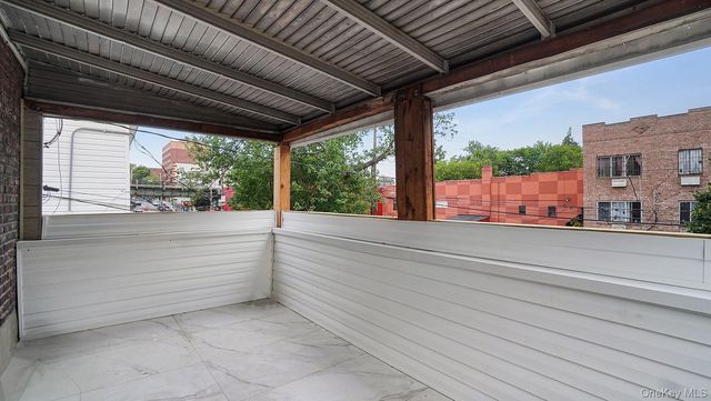 679 E 221st Street, Bronx, NY 10467