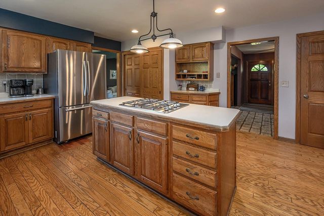 6411 N Bittersweet LANE, Glendale, WI 53217