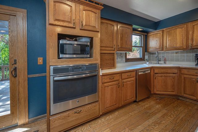 6411 N Bittersweet LANE, Glendale, WI 53217