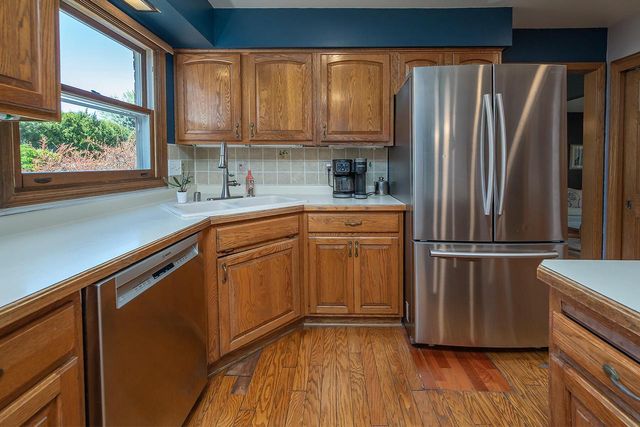 6411 N Bittersweet LANE, Glendale, WI 53217
