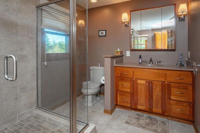 6411 N Bittersweet LANE, Glendale, WI 53217