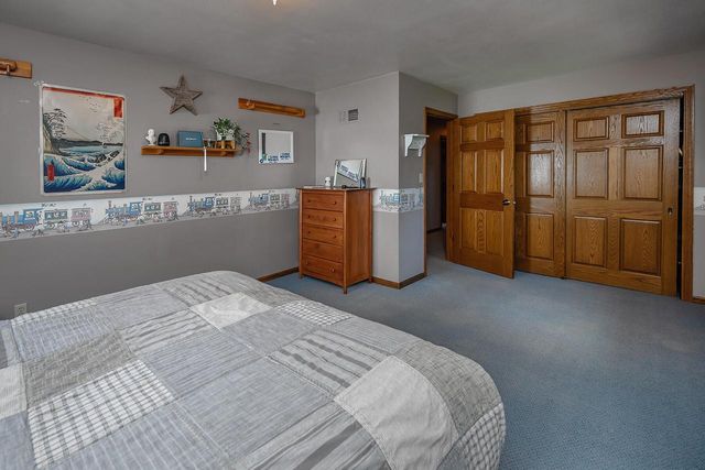 6411 N Bittersweet LANE, Glendale, WI 53217