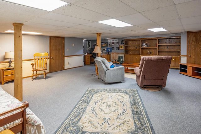6411 N Bittersweet LANE, Glendale, WI 53217