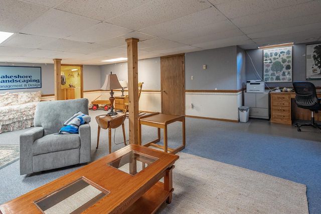 6411 N Bittersweet LANE, Glendale, WI 53217