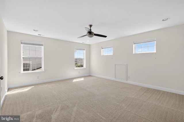 2707 HENRY MOORE LN, Middletown, DE 19709