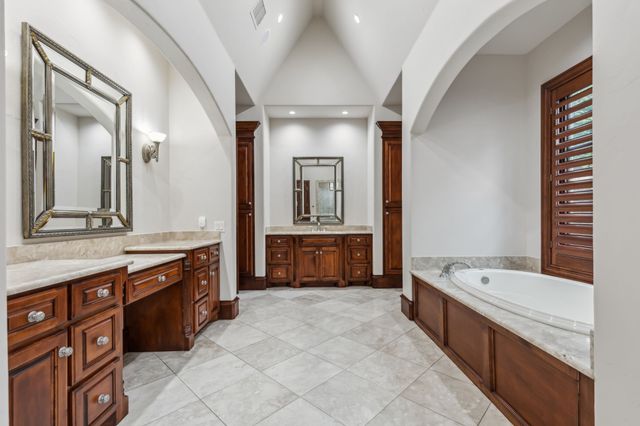 44 Armstrong Drive, Frisco, TX 75034