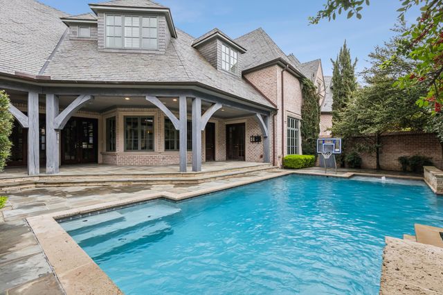 44 Armstrong Drive, Frisco, TX 75034