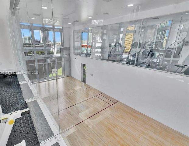 350 S Miami Ave 1809, Miami, FL 33130