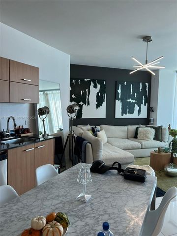 350 S Miami Ave 1809, Miami, FL 33130