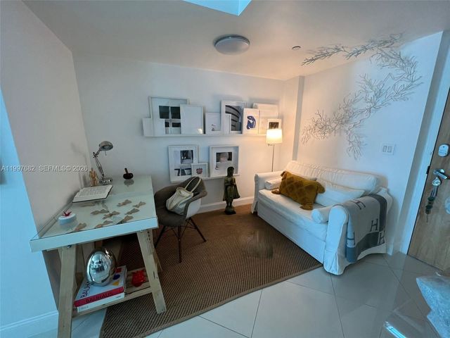 350 S Miami Ave 1809, Miami, FL 33130