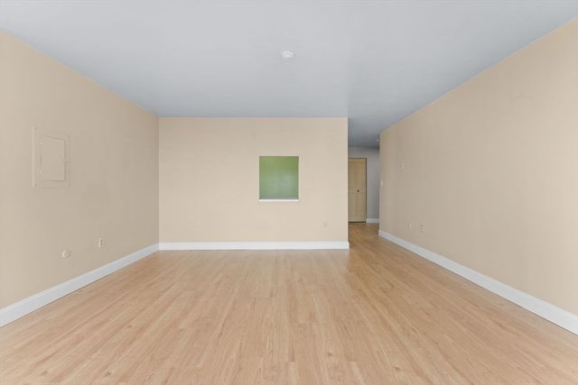 77 Adams St 610, Quincy, MA 02169