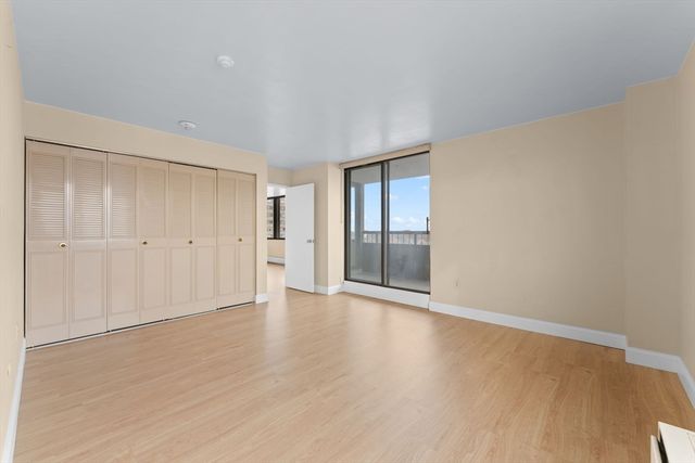 77 Adams St 610, Quincy, MA 02169