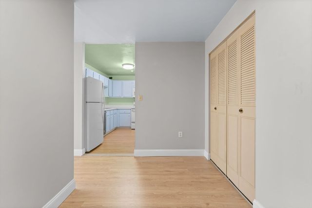 77 Adams St 610, Quincy, MA 02169