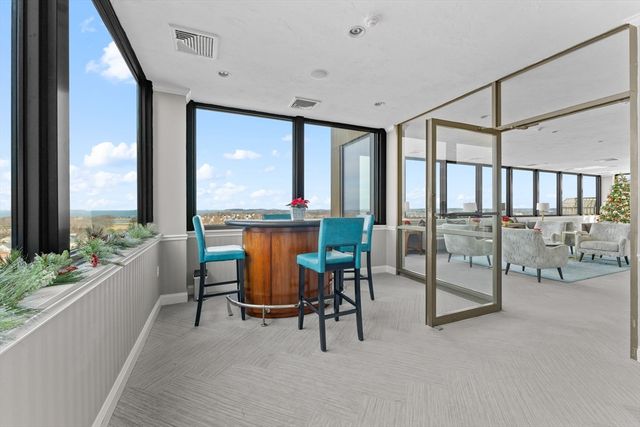 77 Adams St 610, Quincy, MA 02169