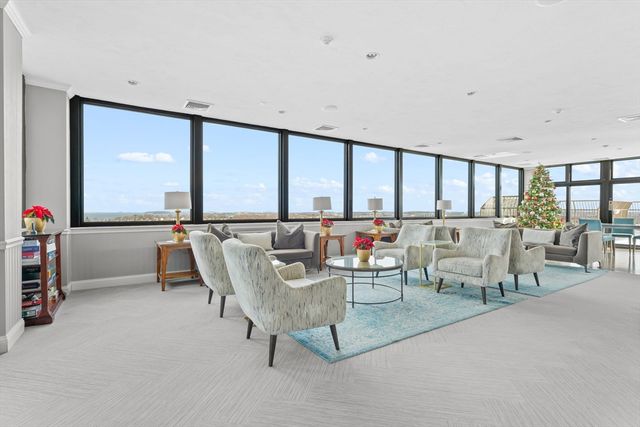 77 Adams St 610, Quincy, MA 02169