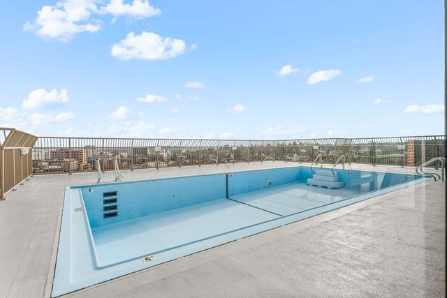 77 Adams St 610, Quincy, MA 02169