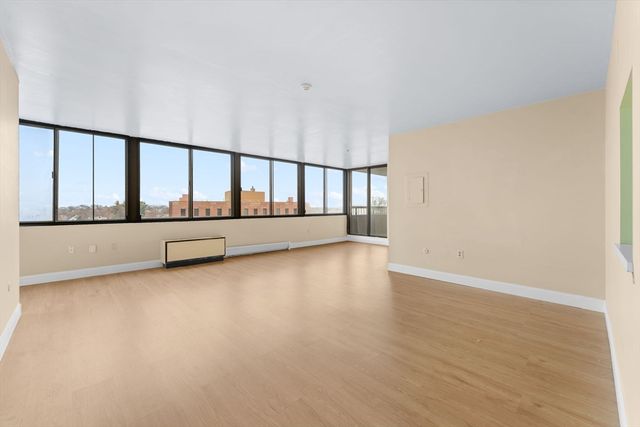 77 Adams St 610, Quincy, MA 02169