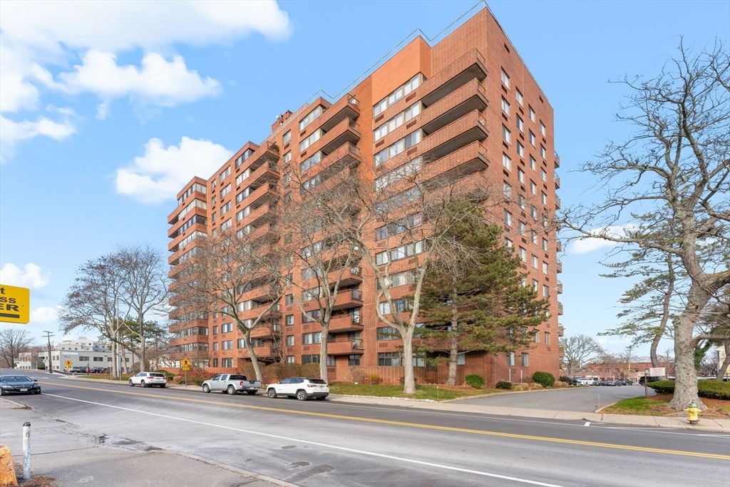 77 Adams St 610, Quincy, MA 02169