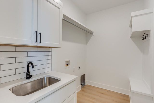 3574 N Tyler Ct, Wichita, KS 67205