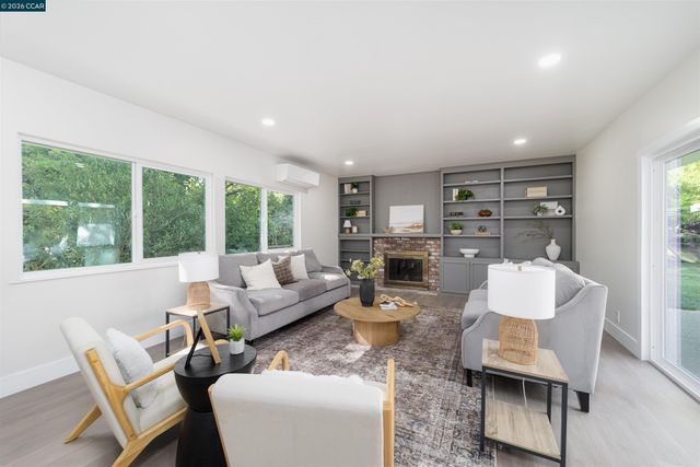 3958 Los Arabis Dr, Lafayette, CA 94549