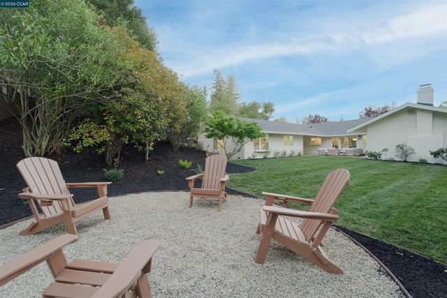 3958 Los Arabis Dr, Lafayette, CA 94549